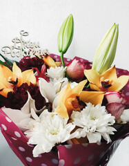 Obraz na płótnie Canvas beautiful colorful bouquet of flowers for birthday
