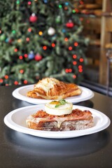 How to start a good weekend morning? The smell of buttery baked goods. Get yourself a beautiful plate of toast with the perfect egg on top!
Oh don't forget about the ham & cheese croissant.