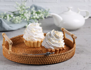 mini cake basket with meringue cream