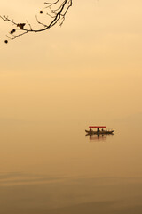 Naklejka na ściany i meble Hubei Wuhan East Lake Scenic Area Late Autumn Scenery