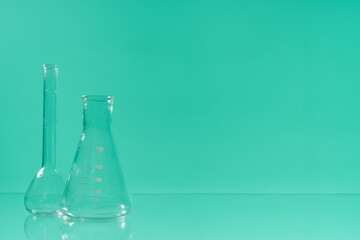 Chemical vessels. Glass flasks. Laboratory utensil.