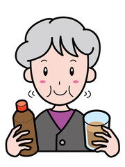 うがい薬でうがいをするおばあさん（上半身）