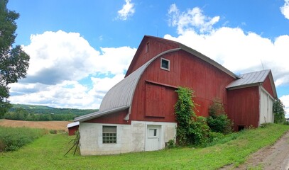 Fototapeta na wymiar A barn in the country.