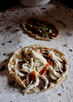 Memelas (mexikanisches Essen)