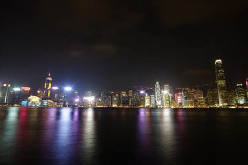 Obraz premium Hong Kong night view along Victoria Harbor
