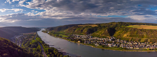 A hike along the Rhine with a view in late summer