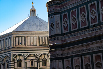 baptistery of san giovanni: an ancient building in front of the cathedral of Florence