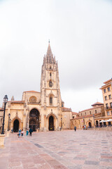 Fototapeta na wymiar Catedral Oviedo