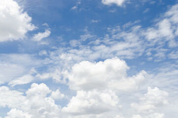 beautiful blue sky and white fluffy cloud horizon outdoor for background.