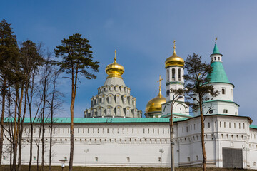 Fototapeta na wymiar Istra, Moscow region, Russia - April 12, 2019: Resurrection Cathedral of the New Jerusalem monastery
