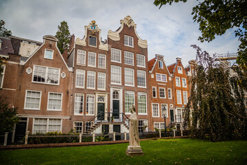 Fototapeta na wymiar Old buildings in Amsterdam, Netherland