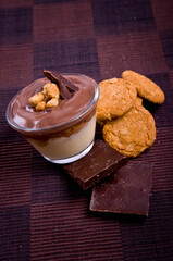Crema de chocolate y cookies