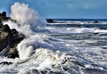 waves crashing on rocks