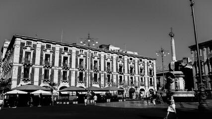Naklejka premium sicilian square black and white