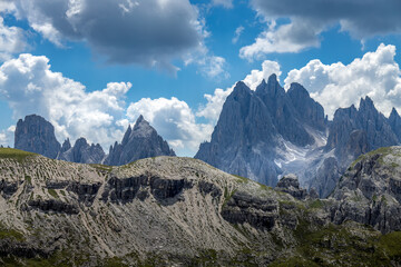 Fototapeta na wymiar View of the Three Peaks in the Dolomites