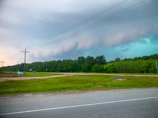 Fototapeta premium This is a landscape picture of an afternoon storm, coming into Conroe, Texas. 