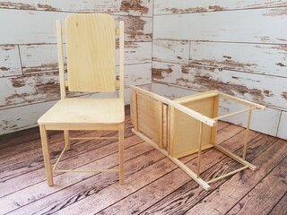 Two chairs made of oak wood