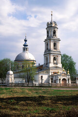 Fototapeta na wymiar Meshchera, Meshchera national Park. Elijah Church in the village Palishchi (19th century). Vladimir region (1986).