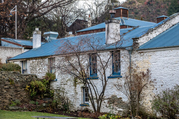 Old house. Winte. Arrowtown, New Zealand. - 374451207