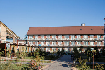 the building of the beach complex with a clear sky