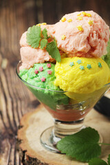 Ice cream scoops in an ice cream bowl