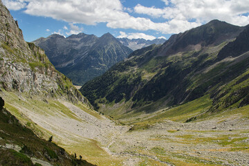 Vistas del valle de Molieres pirineo catalán