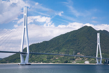 Fototapeta premium 多々羅大橋 -生口島と大三島を繋ぐ道路橋-