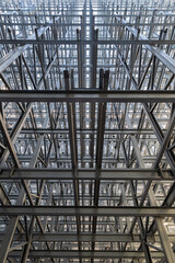 Stahlkonstruktion eines Hochregallagers