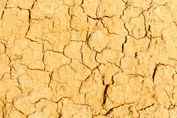 Clay dried with cracks, texture that can be used as material