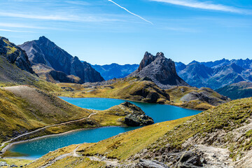 Il lago superiore di Roburent al confine tra l’Italia e la Francia, tra le valli dell’Oronaye e la valle Stura