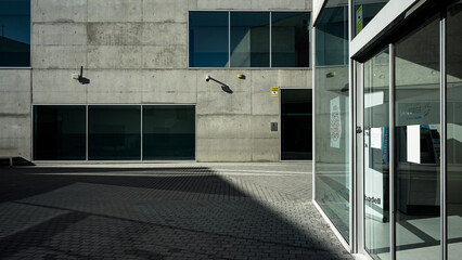 edificio de Zaragoza verano