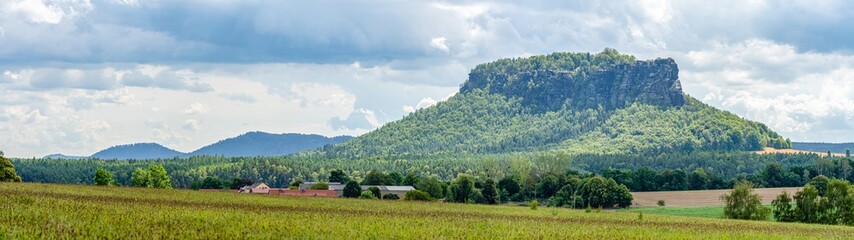 Lilienstein Panorama - säschsische Schweiz im Sommer © stylefoto24