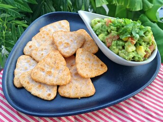 Avocado dip and salted egg Nacho 