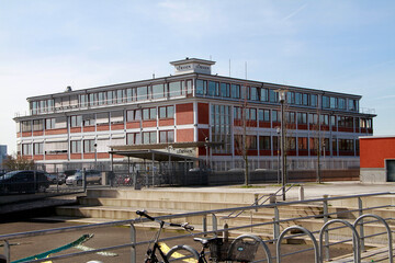 Verwaltungsgebaeude der Luerssenwerft, Hansestadt Bremen, Deutschland, Europa