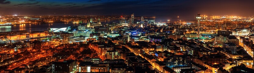 Fototapeta na wymiar Liverpool skyline rooftop night view