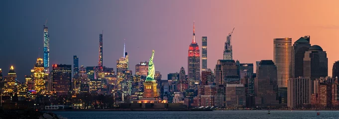 Foto op Aluminium New York City downtown skyline day and night © rabbit75_fot