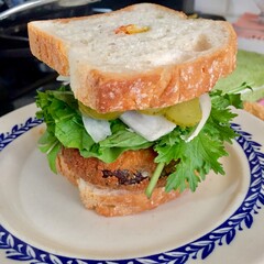 i made my own version of the Shake Shacks Shroom burger, using gluten free ingredients, and it came out great!