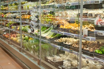Vegetables displayed in a supermarket show window