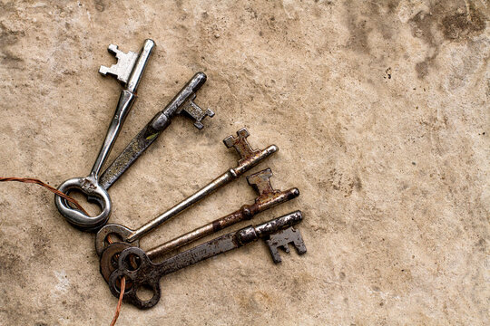 Old skeleton keys