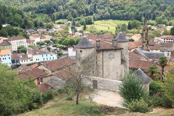 Fototapeta na wymiar Village ariégeois