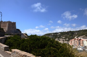 Fototapeta na wymiar Corse: Vieille ville de Bonifacio