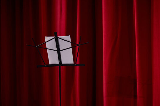 Sheet music stand
