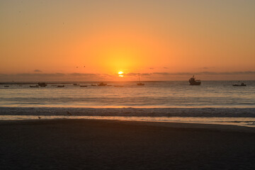 atardecer en el mar 