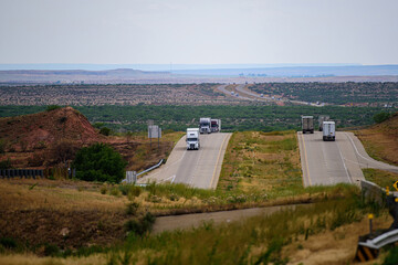 Beautiful American roads in the deserts of Arizona. Traffic regulations. Trucks on American roads.