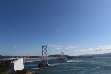 Naklejka premium 美しい海と空