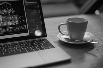 カフェでのパソコン作業のイメージ