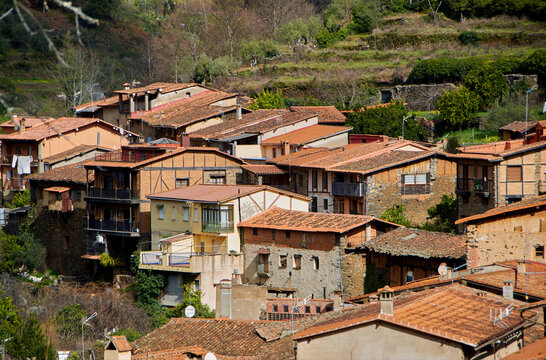 view of the old town robledillo de gata