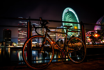 夜の横浜のサイクリング（ロードバイク）