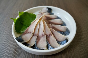 しめ鯖
