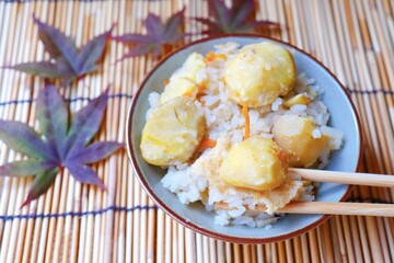 栗ごはんと紅葉